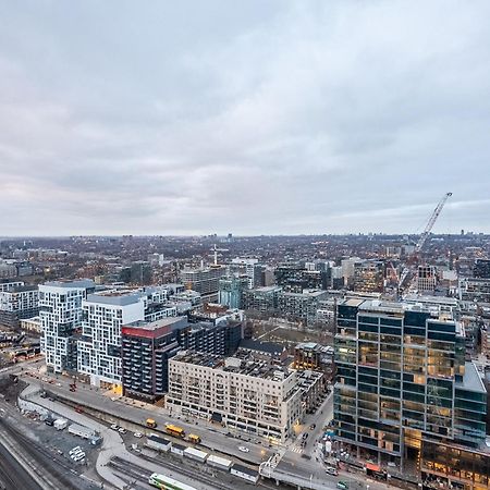 Globalstay Elegant Downtown Apartments Торонто Екстер'єр фото
