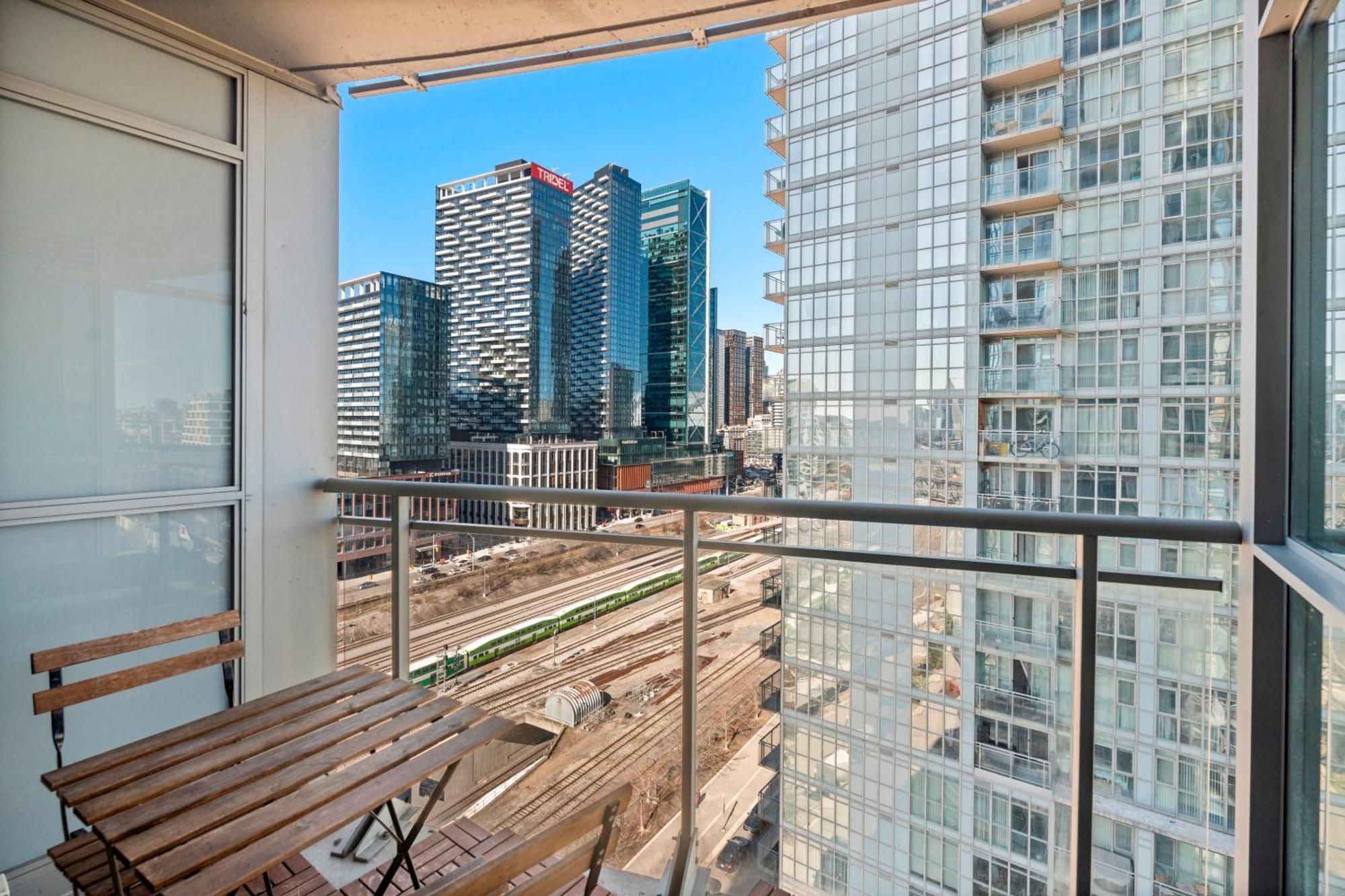 Globalstay Elegant Downtown Apartments Торонто Екстер'єр фото
