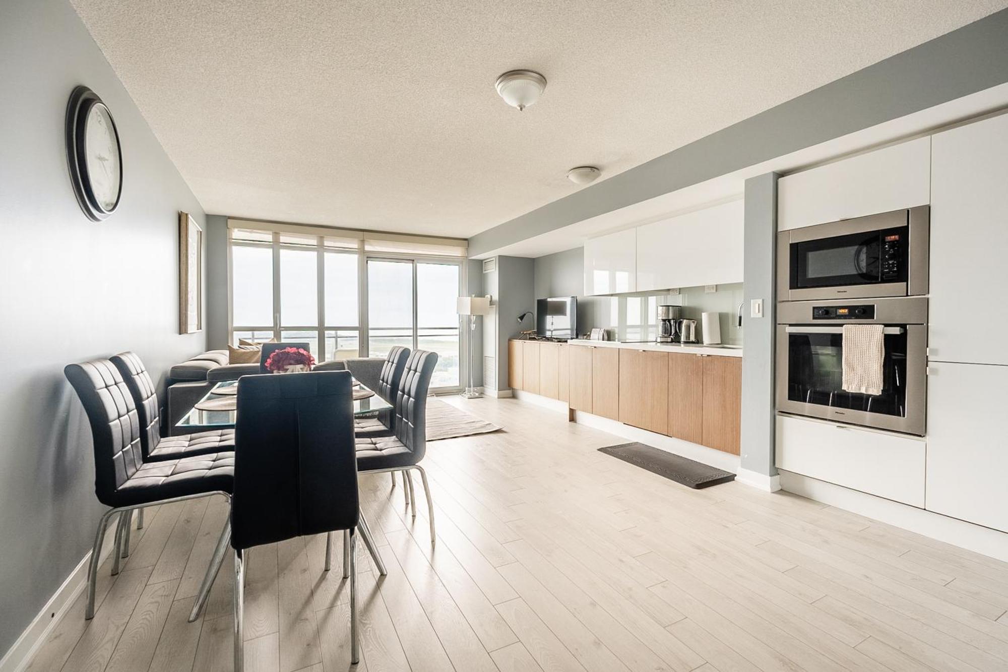 Globalstay Elegant Downtown Apartments Торонто Екстер'єр фото