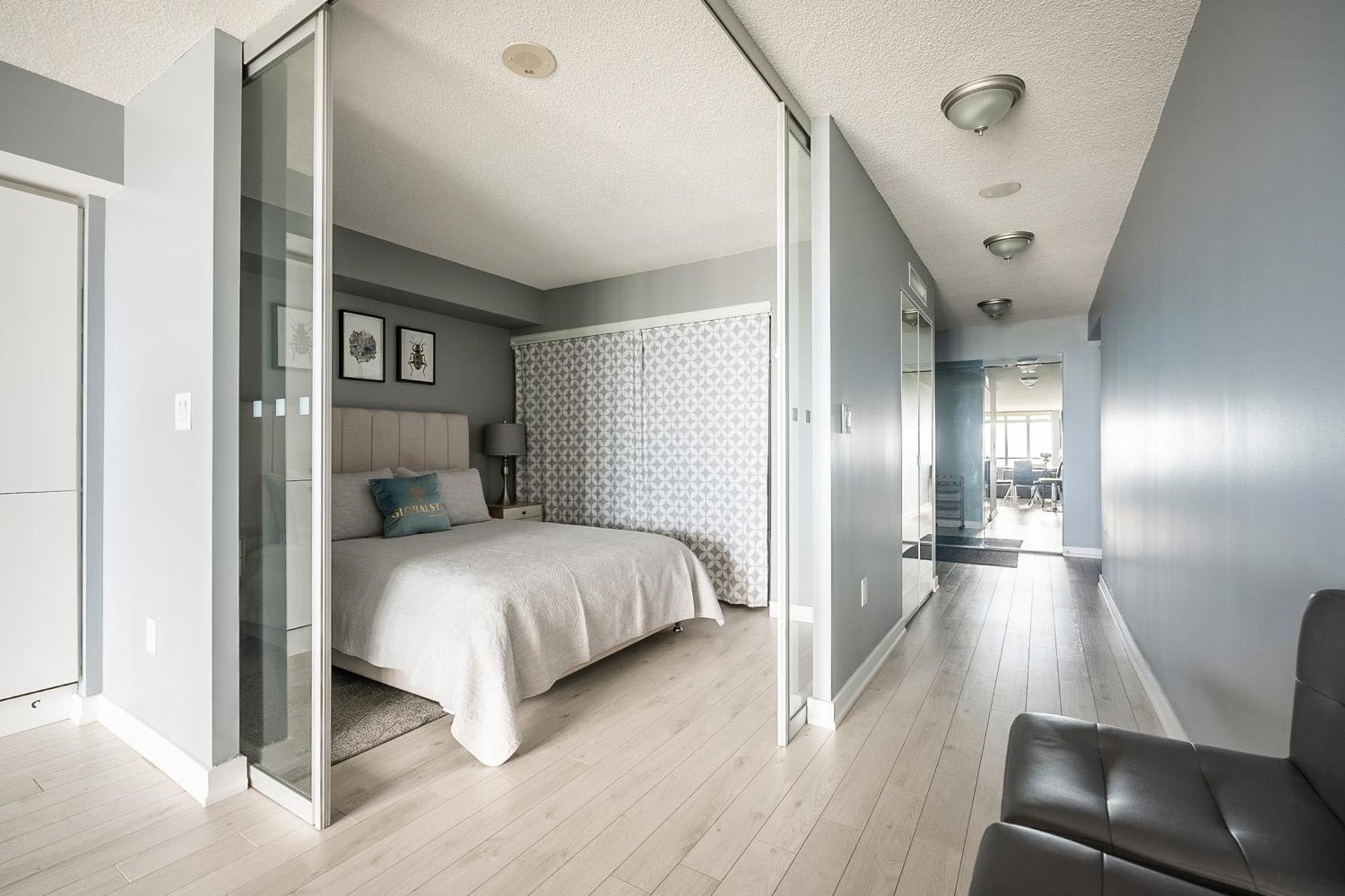 Globalstay Elegant Downtown Apartments Торонто Екстер'єр фото