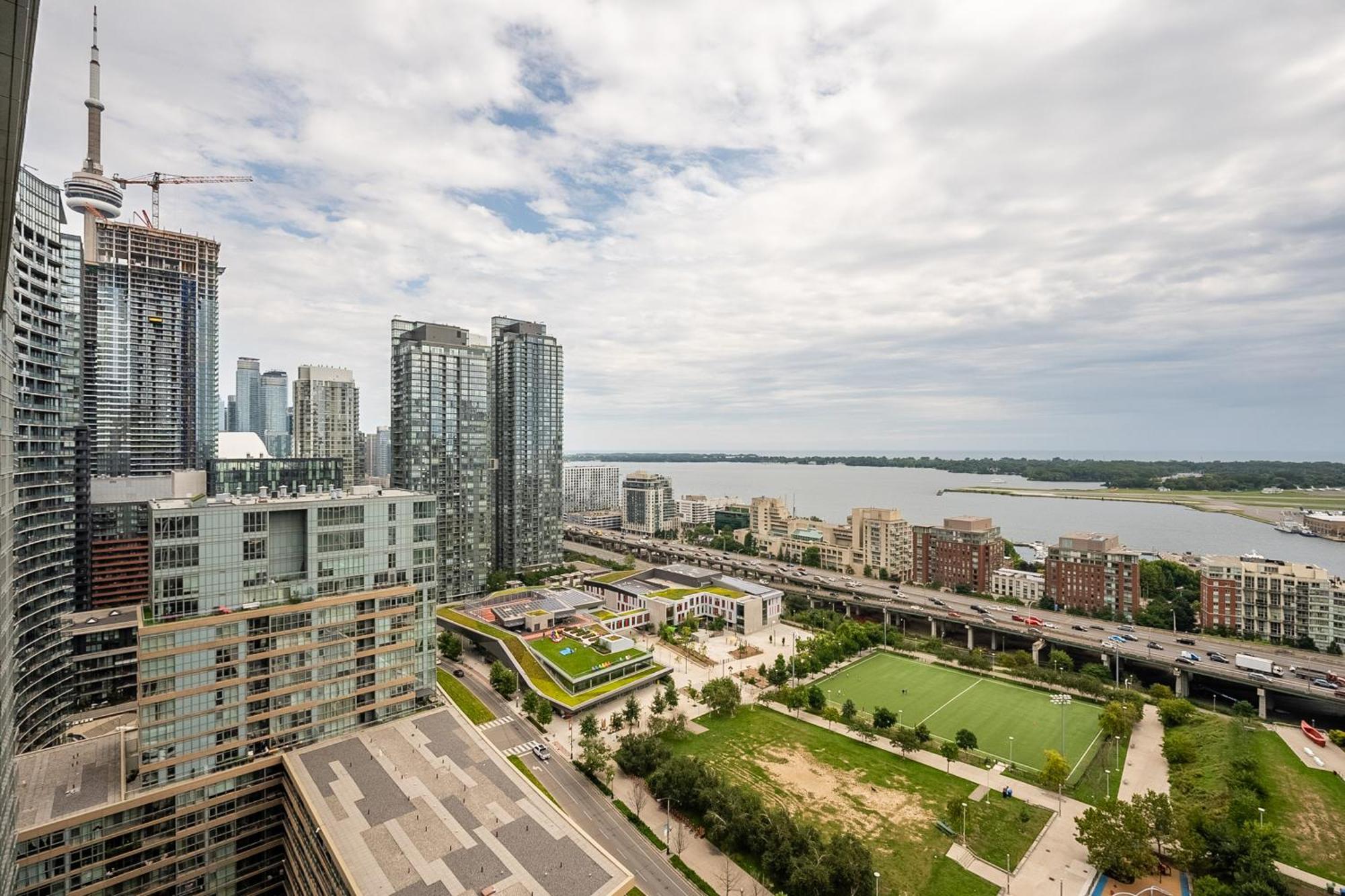Globalstay Elegant Downtown Apartments Торонто Екстер'єр фото