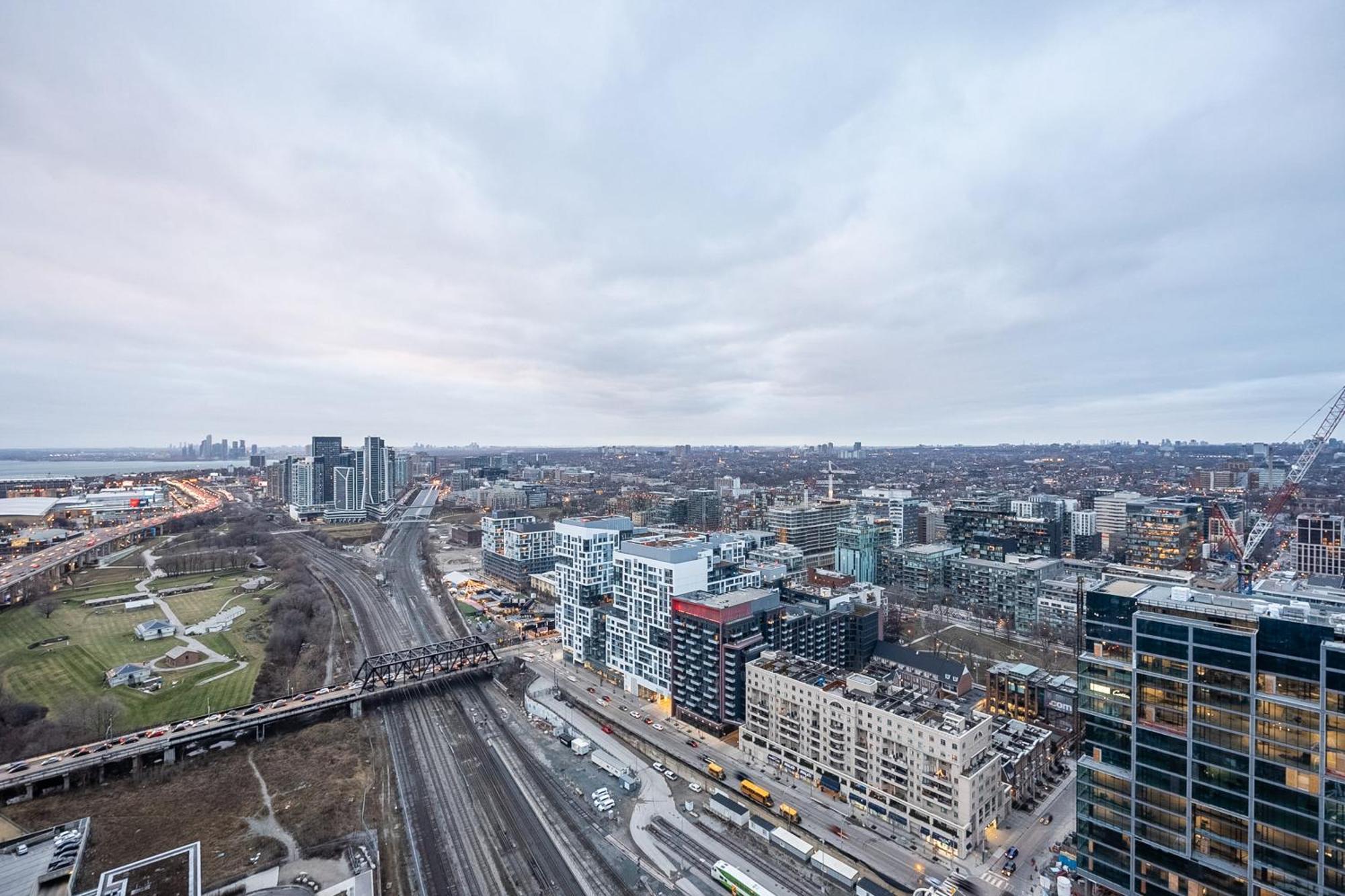 Globalstay Elegant Downtown Apartments Торонто Екстер'єр фото