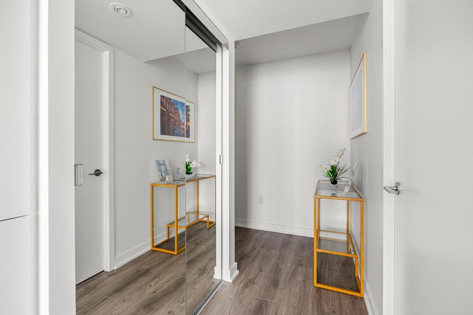 Globalstay Elegant Downtown Apartments Торонто Екстер'єр фото